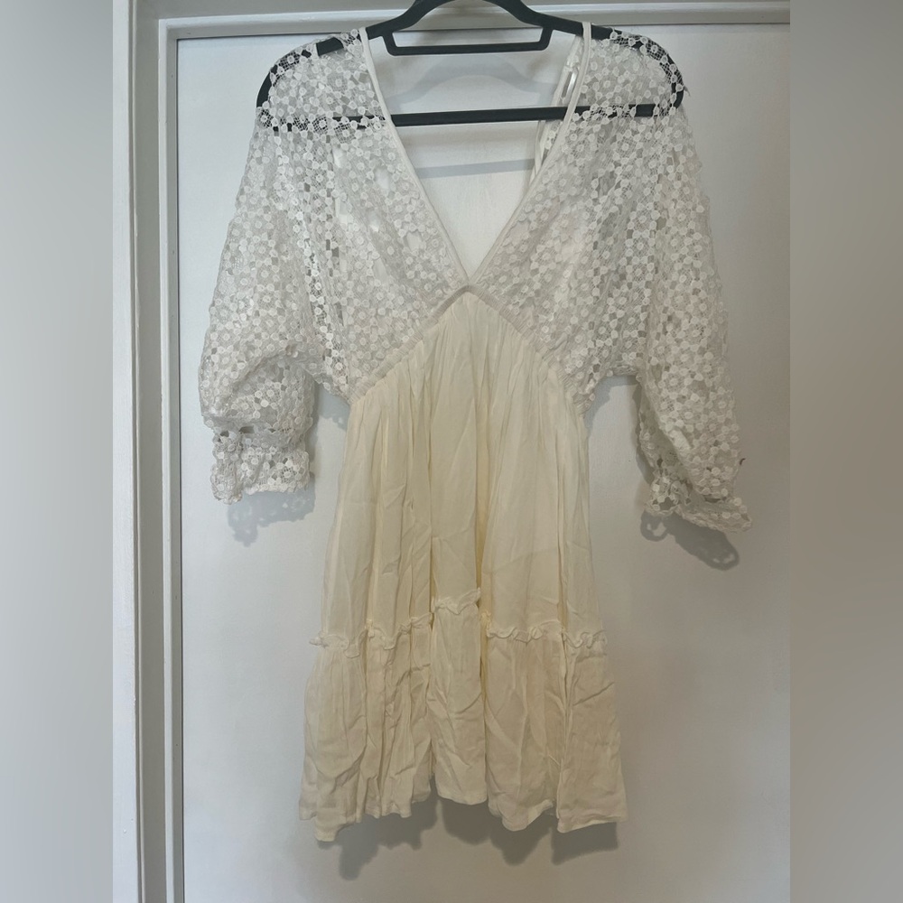 Elegant Cream Lace Mini Dress